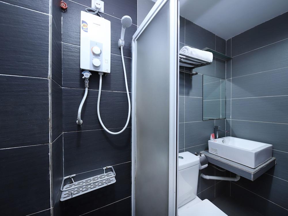Super Oyo 246 Link Inn Johor Bahru Buitenkant foto
